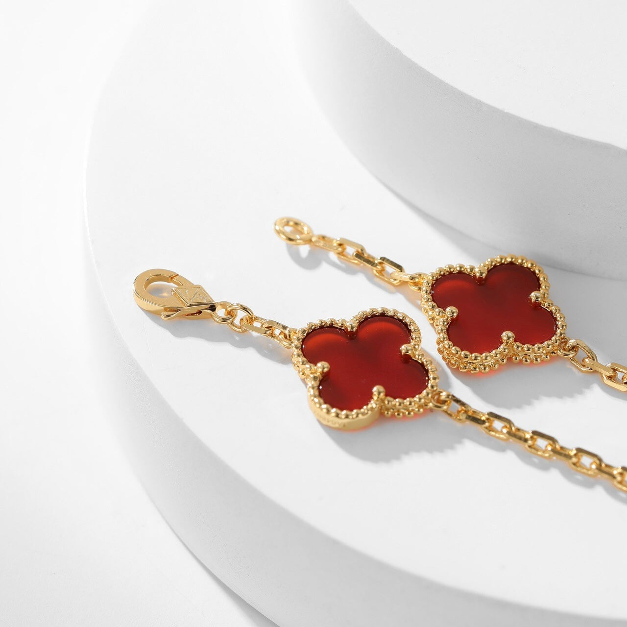 Aura CLOVER 10 MOTIFS CARNELIAN NECKLACE