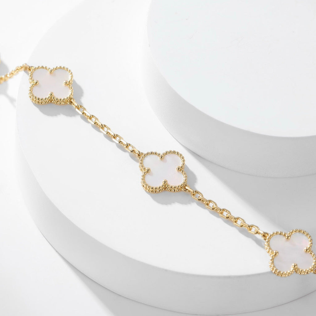 Aura CLOVER 10 MOTIFS WHITE MOTHER OF PEARL NECKLACE