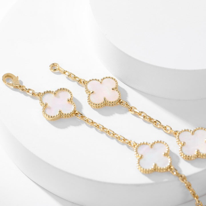 Aura CLOVER 10 MOTIFS WHITE MOTHER OF PEARL NECKLACE