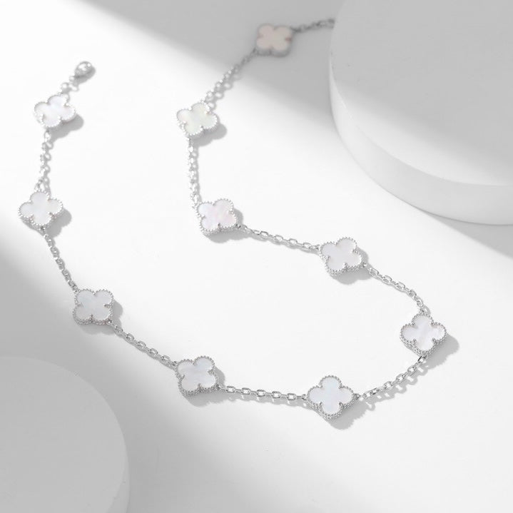 Aura CLOVER 10 MOTIFS WHITE MOTHER OF PEARL NECKLACE