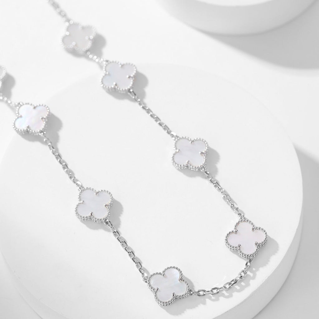 Aura CLOVER 10 MOTIFS WHITE MOTHER OF PEARL NECKLACE