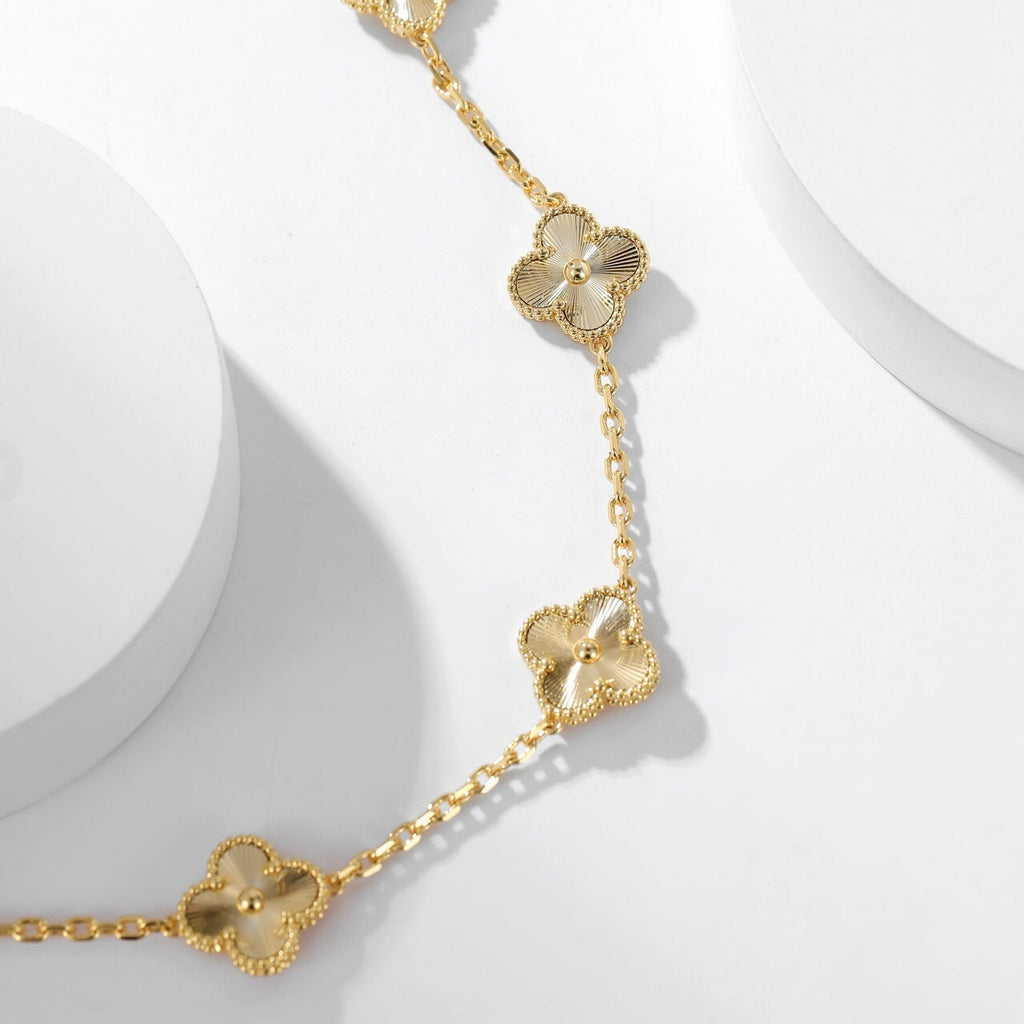 Aura CLOVER 10 MOTIFS LASER NECKLACE