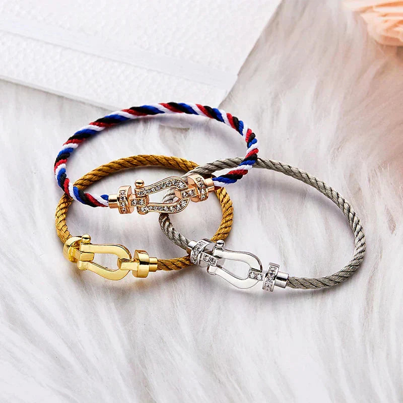 Aura FORCE LARGE HORSESHOE NO DIAMOND BRACELET GOLD