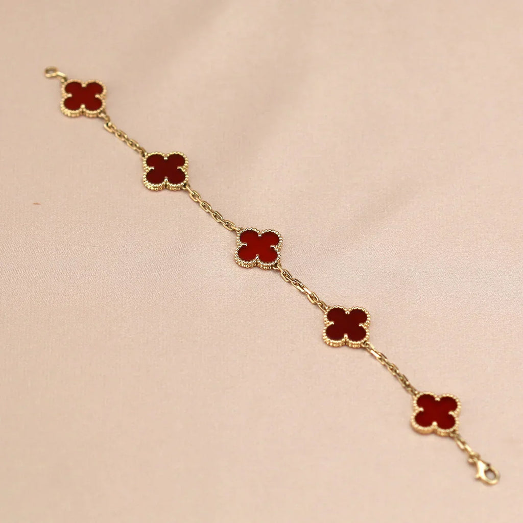 [Aura ]Neue Kollektion CLOVER 5 MOTIF ROTER CORNELIAN-ARMBÄNDER