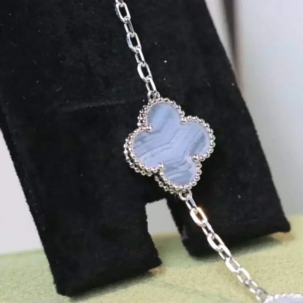 [Aura ]New  CLOVER 5 MOTIF PURPLE CHALCEDONY BRACELET COLLECTION