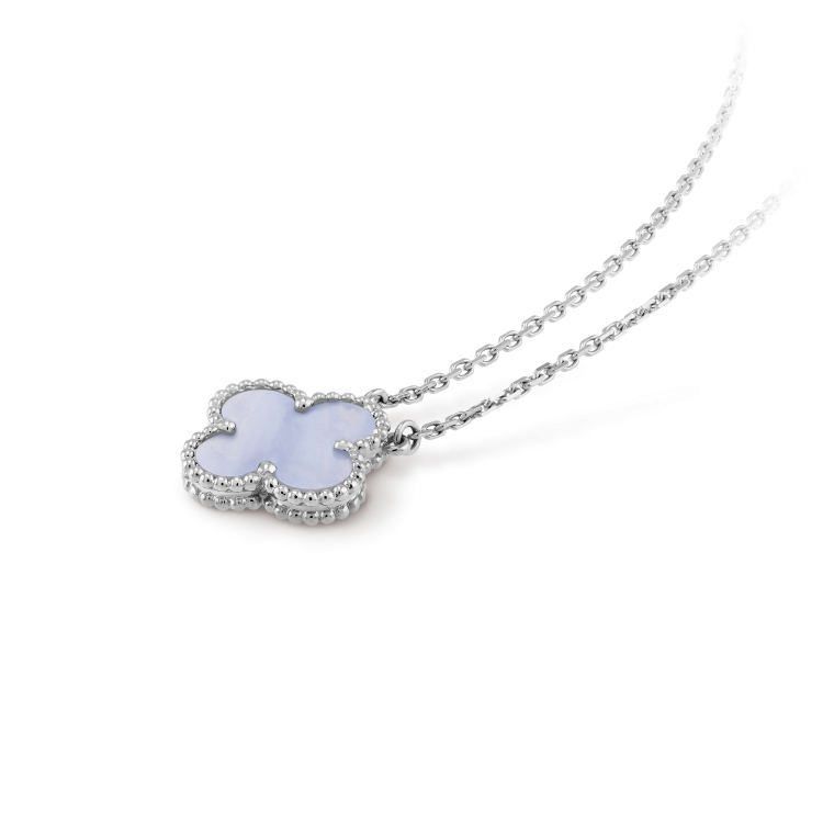 Aura CLOVER 15MM BLUE CHALCEDONY NECKLACE SILVER