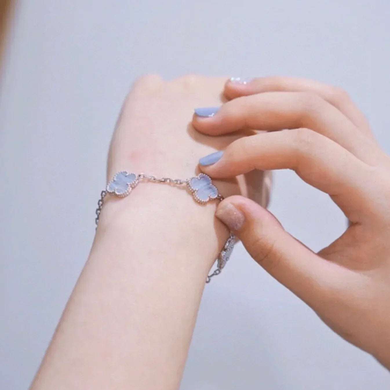 [Aura ]New  CLOVER 5 MOTIF PURPLE CHALCEDONY BRACELET COLLECTION