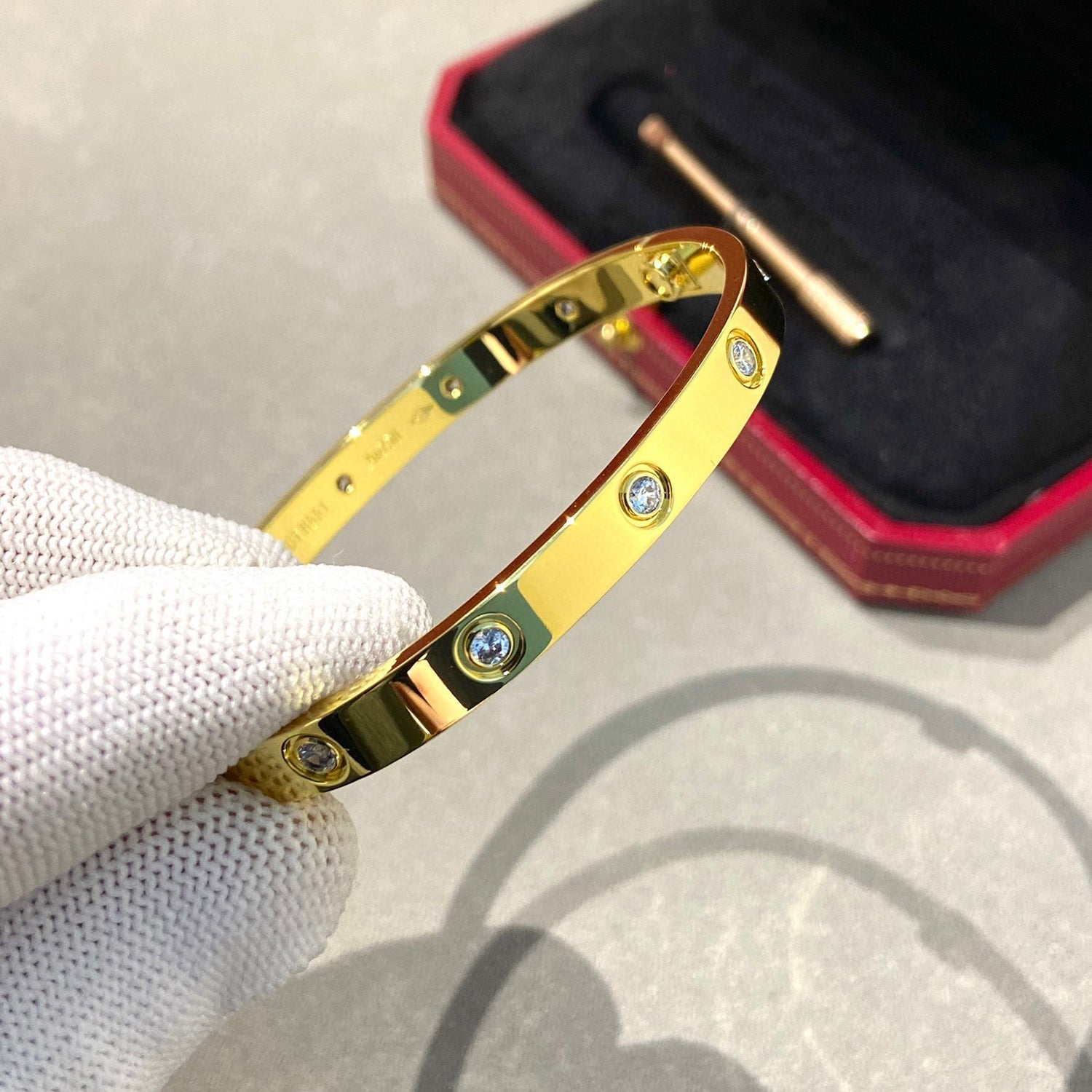 Aura LOVE BRACELET 6.1MM 10 DIAMONDS