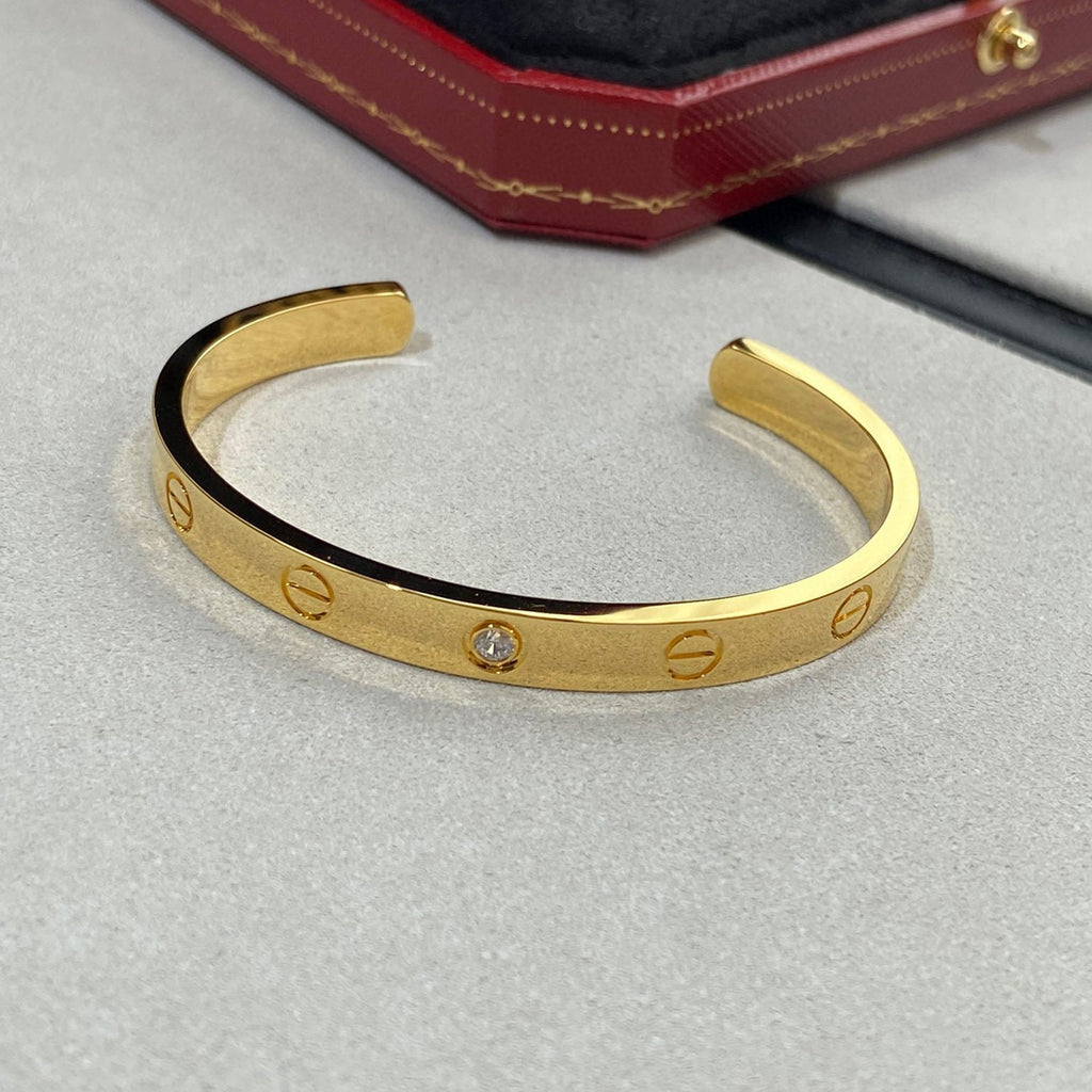 Aura LOVE BRACELET 6.1MM 1 DIAMOND OPEN CUFF