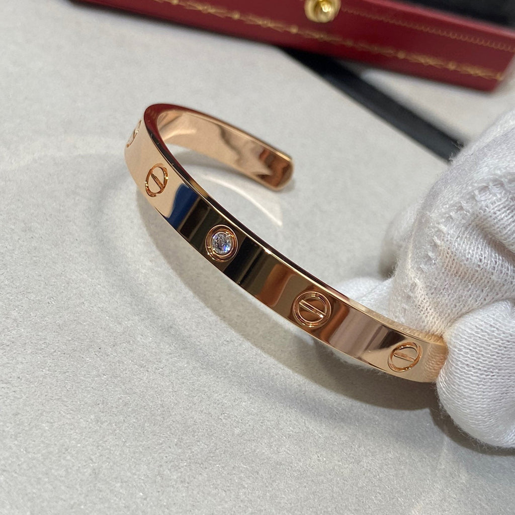 Aura LOVE BRACELET 6.1MM 1 DIAMOND OPEN CUFF