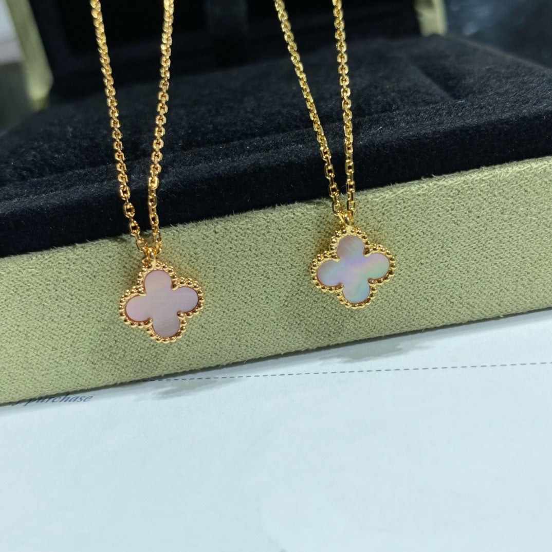 Aura CLOVER 15MM PINK MOTHER-OF-PEARL SINGLE FLOWER NECKLACE