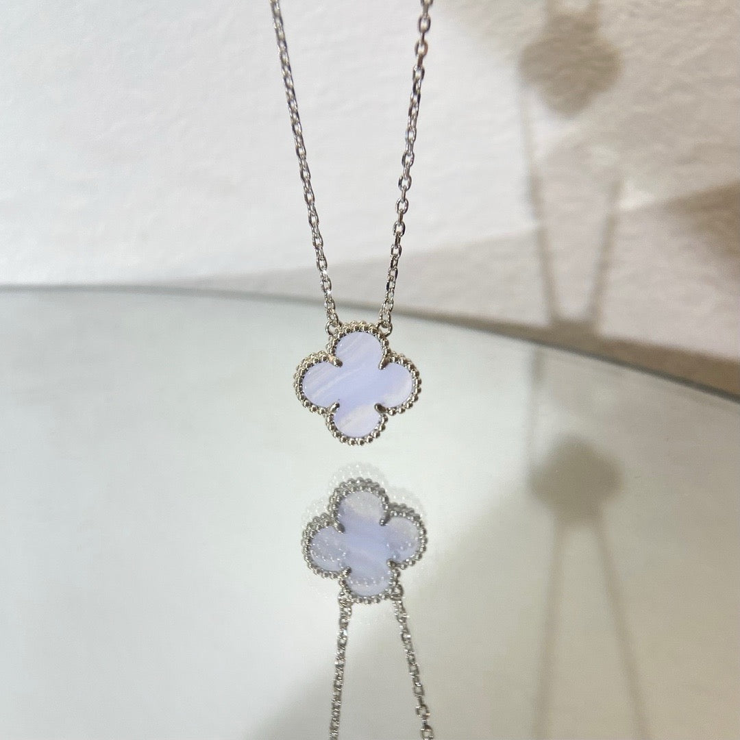Aura CLOVER 15MM BLUE CHALCEDONY NECKLACE SILVER