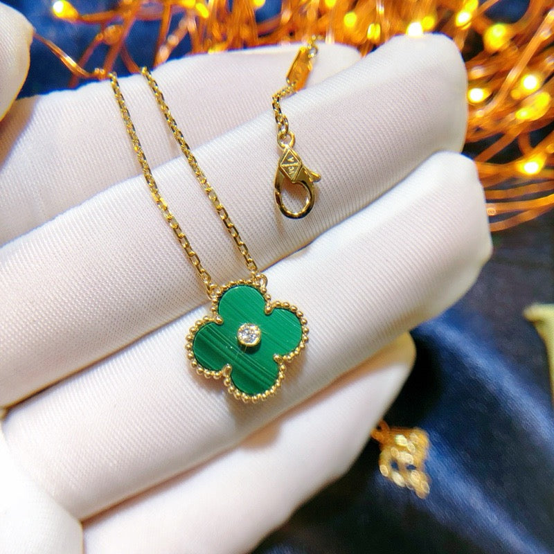 Aura CLOVER 15MM DIAMANT TÜRKISE HALSKETTE
