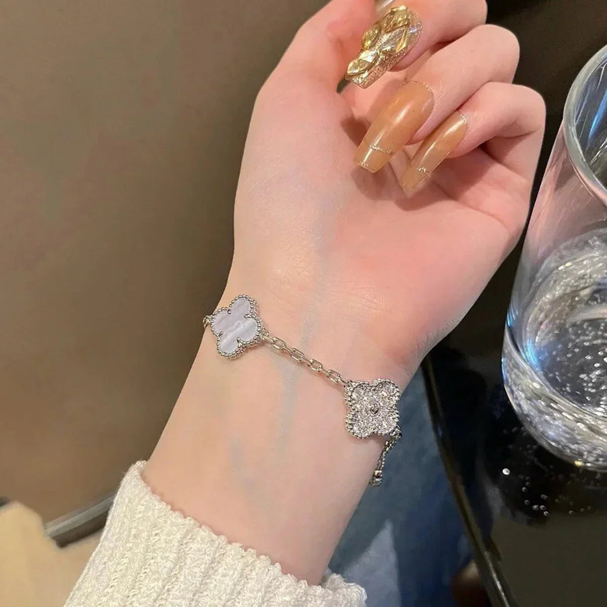 [Aura ]New  CLOVER 5 MOTIF PURPLE CHALCEDONY BRACELET COLLECTION
