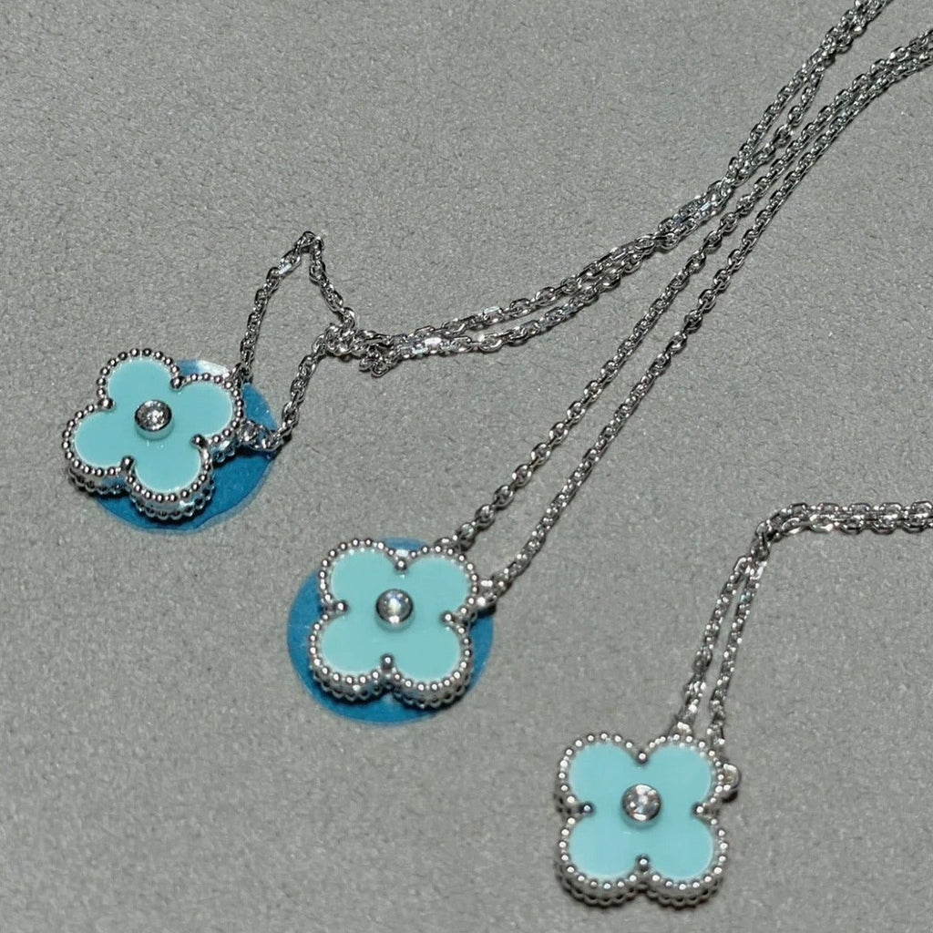 Aura CLOVER 1 DIAMOND LIGHT BLUE SILVER NECKLACE