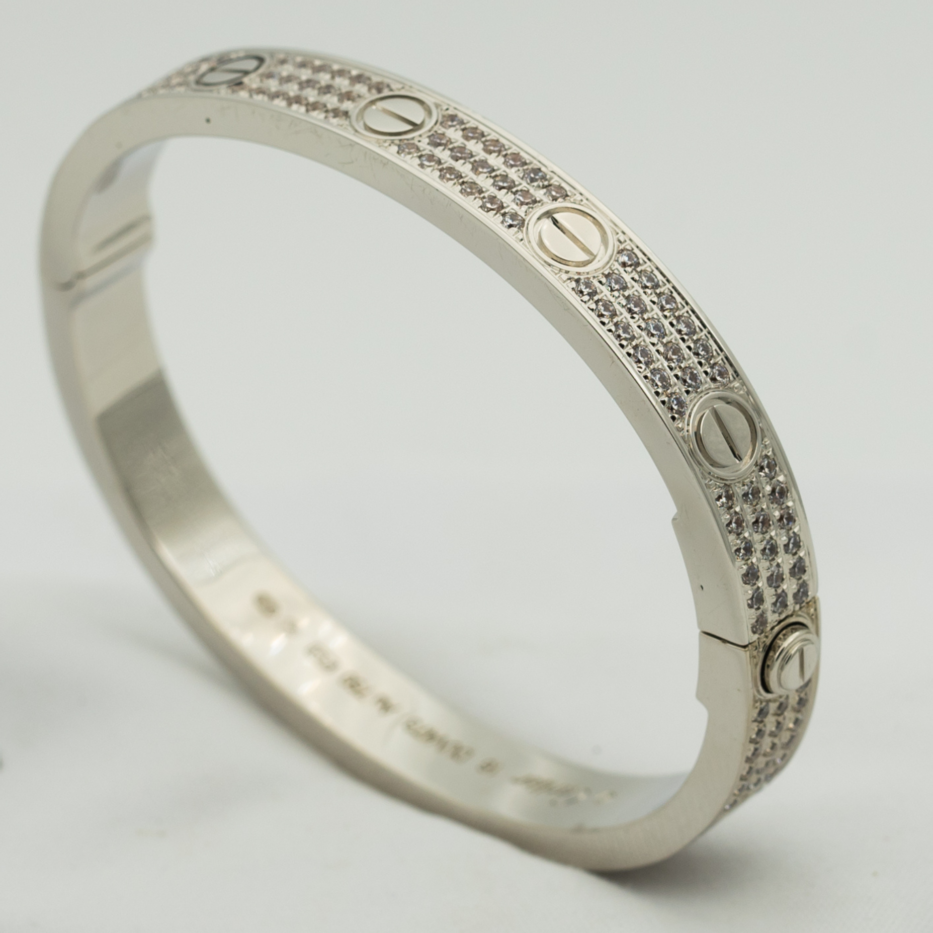 Aura LOVE BRACELET 6.1MM DIAMOND-PAVED