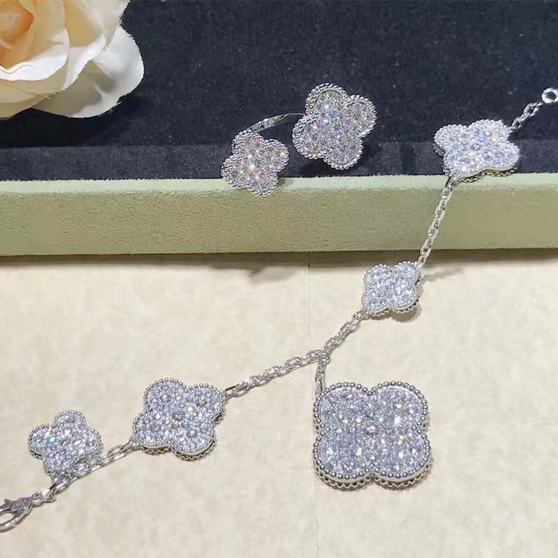 Aura CLOVER 6 MOTIFS SILVER DIAMOND BRACELET