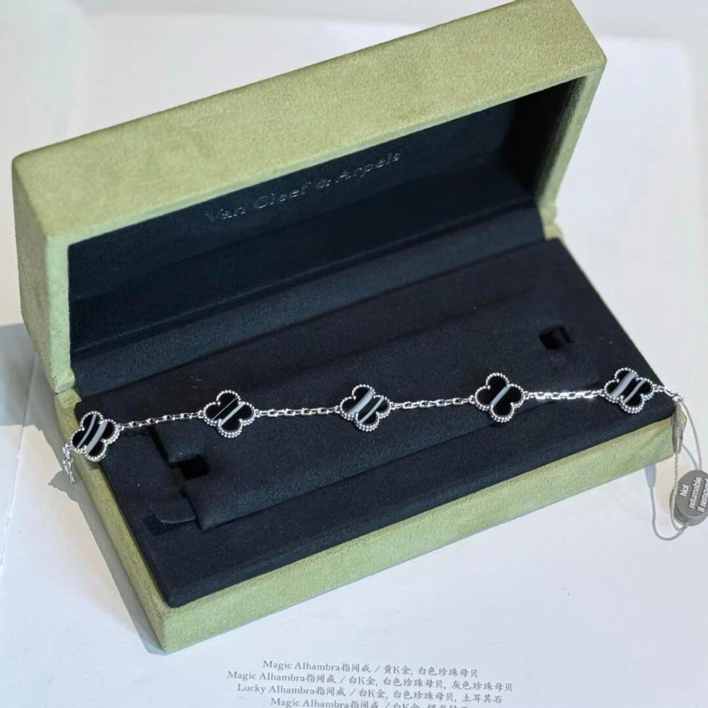 [Aura ]New  CLOVER 5 MOTIF PULSAR STONE BRACELET COLLECTION