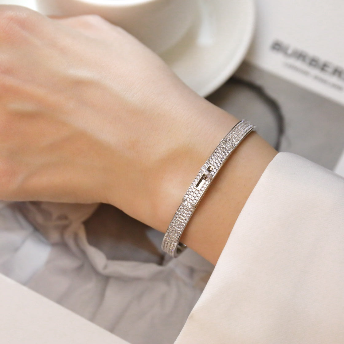 Aura KELLY BRACELET DIAMOND PAVED