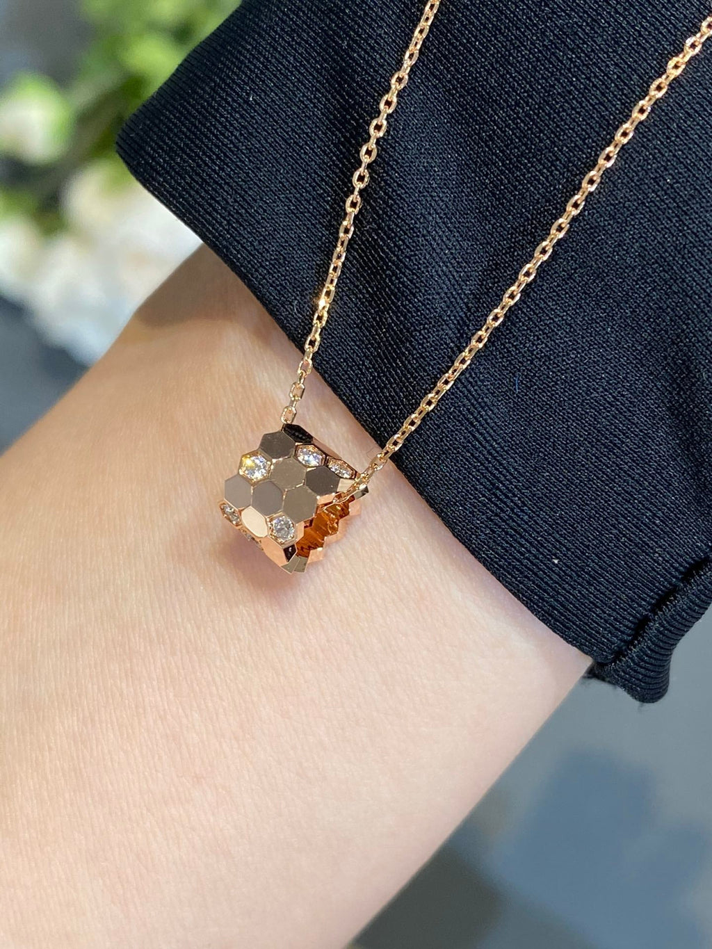 Aura BEE LOVE DIAMOND NECKLACE