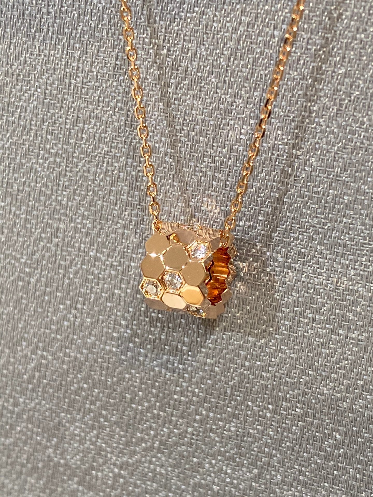 Aura BEE LOVE DIAMOND HALSKETTE