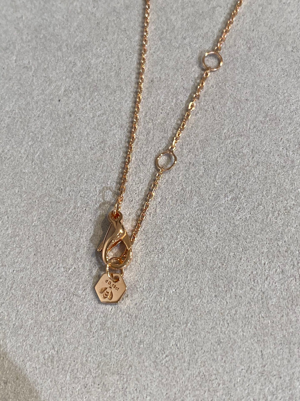 Aura BEE LOVE DIAMOND NECKLACE