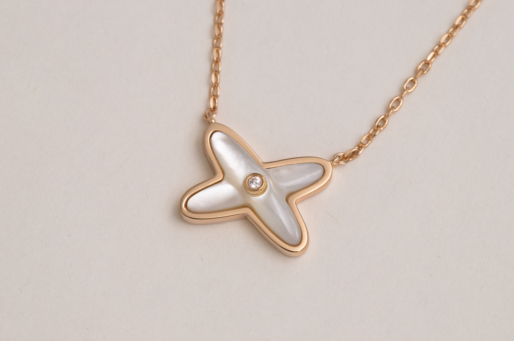 Aura JEUX DE NECKLACE 1 DIAMOND