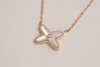 Aura JEUX DE NECKLACE 1 DIAMOND