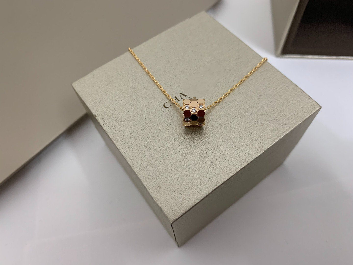 Aura BEE LOVE DIAMOND HALSKETTE
