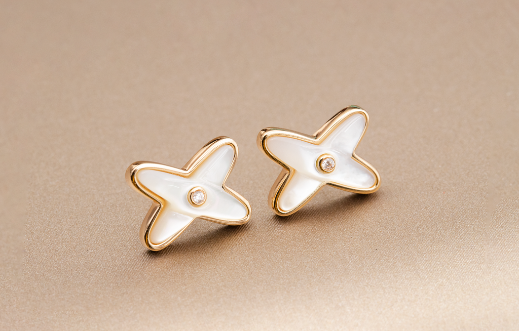 Aura JEUX DE WHITE MOP PINK GOLD DIAMOND EARRINGS