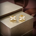Aura JEUX DE WHITE MOP GOLD DIAMOND EARRINGS