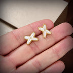 Aura JEUX DE WHITE MOP GOLD DIAMOND EARRINGS