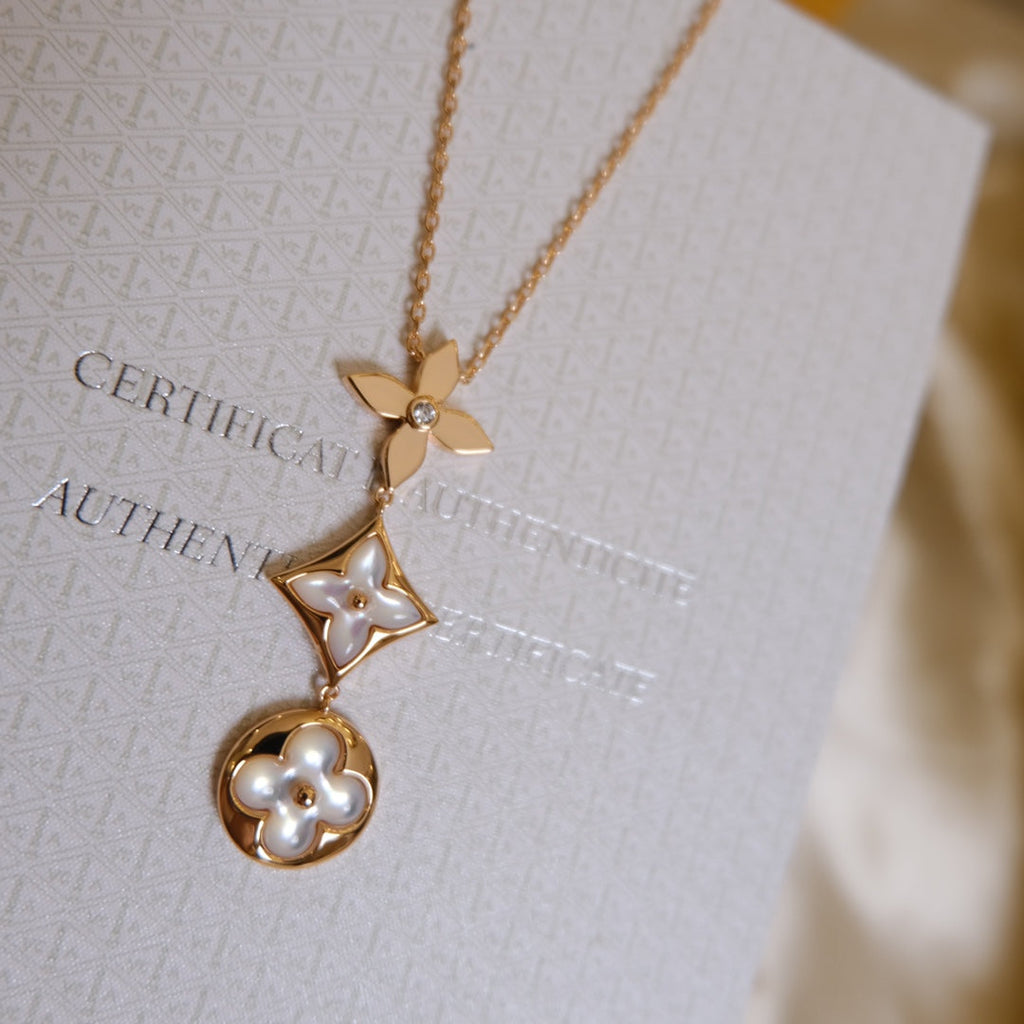 Aura COLOR BLOSSOM LARIAT NECKLACE PINK GOLD WHITE MOTHER PEARL AND DIAMOND