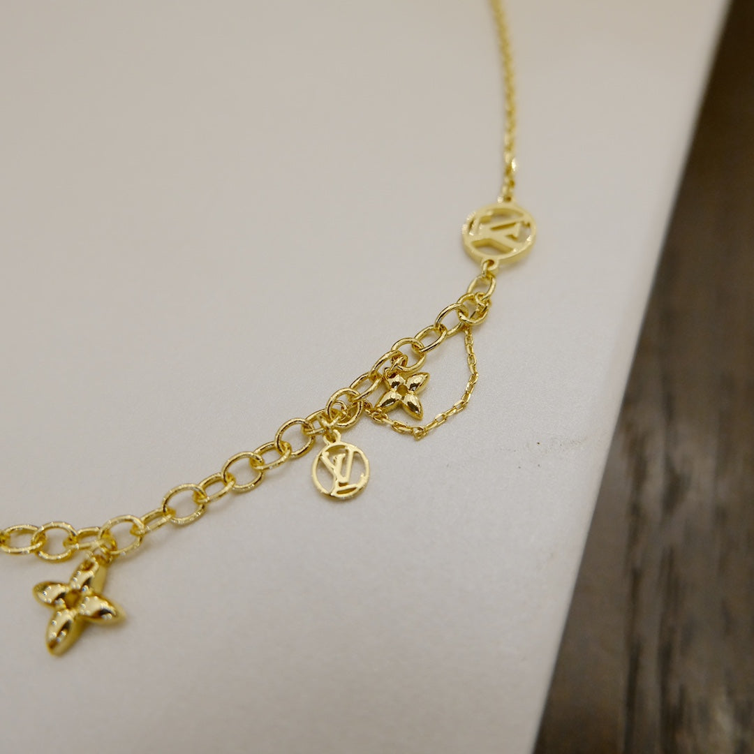 Aura BLOOMING SUPPLE NECKLACE BRASS
