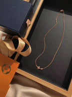 Aura BLOSSOM PENDANT PINK GOLD AND DIAMOND