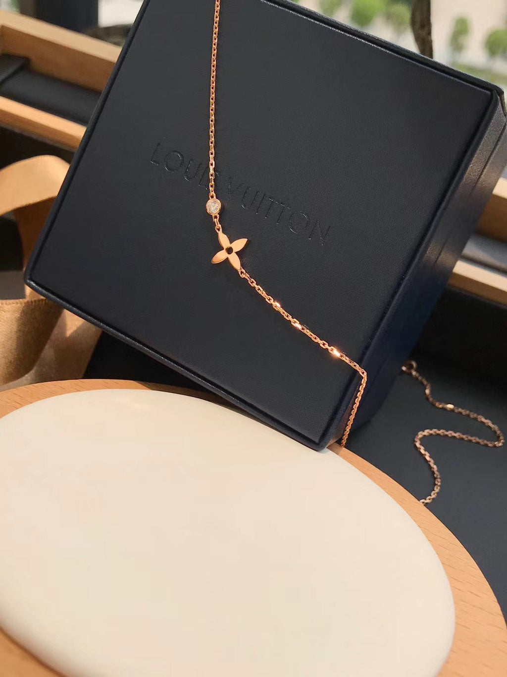 Aura BLOSSOM PENDANT PINK GOLD AND DIAMOND