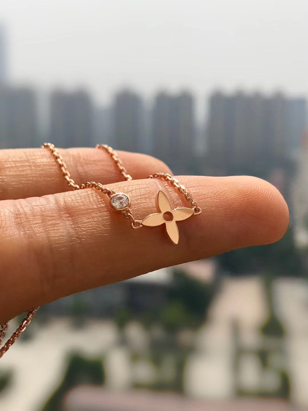Aura BLOSSOM PENDANT PINK GOLD AND DIAMOND