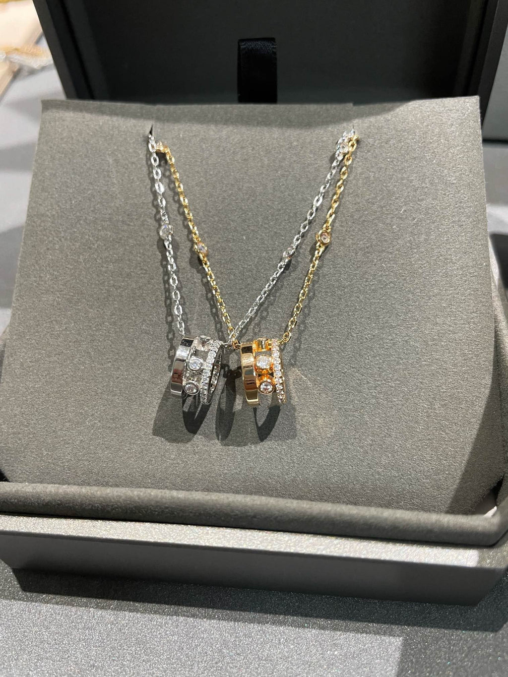 [Aura ] CHAIN MOVE ROMANE PEDAND NECKLACE