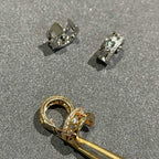 [Aura ] BEWEGE ROMANE OHRRINGE DIAMANT