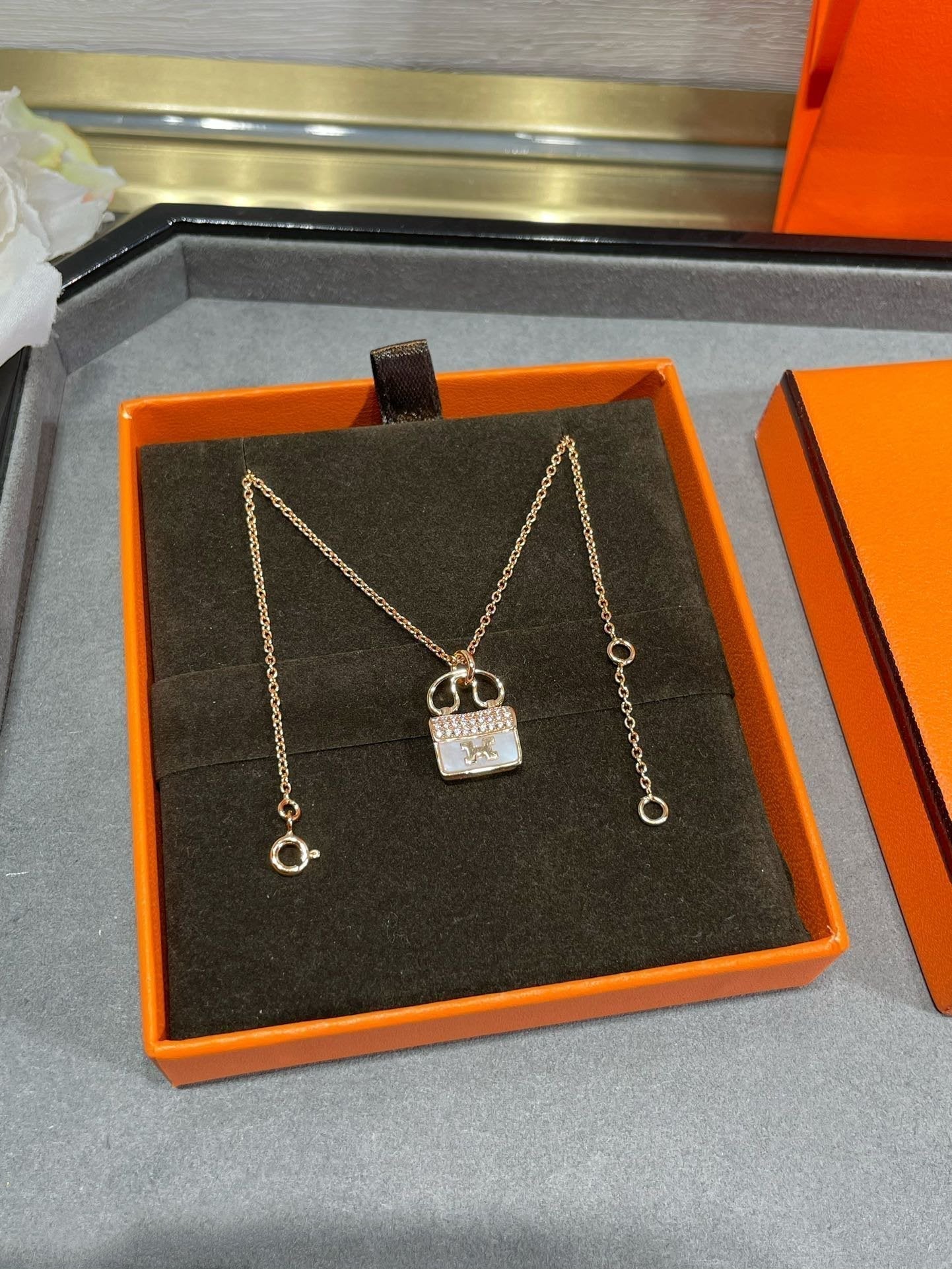 Aura H CIRCE MOISSANITE PENDANT NECKLACE GOLD