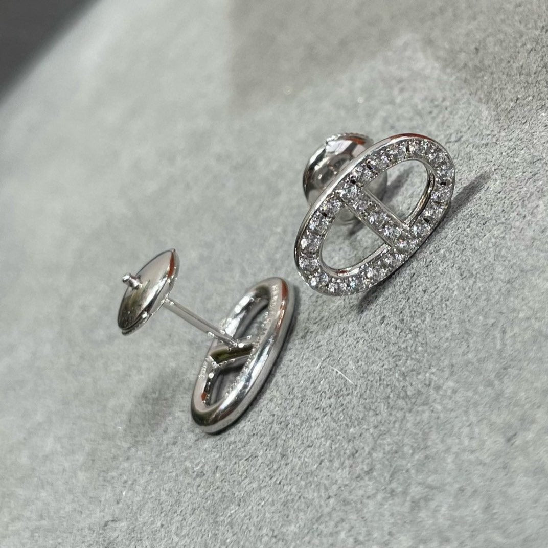 Aura HM FULL DIAMOND PIG NOSE STUD EARRINGS