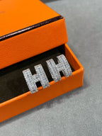 Aura H STUD EARRINGS WITH SILVER DIAMONDS