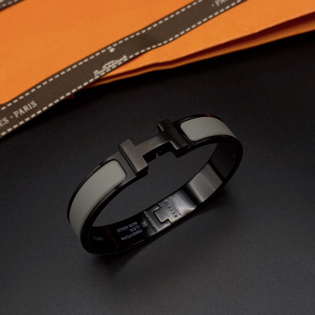 Aura CLIC HM SO SCHWARZ GRAU ARMBAND