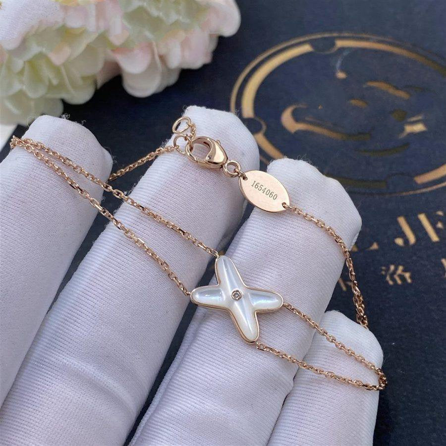 Aura JEUX ARMBAND WEISS PERLMUTT ROSEGOLD 1 DIAMANT