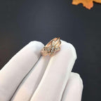 Aura JEUX DE PINK GOLD DIAMOND RING