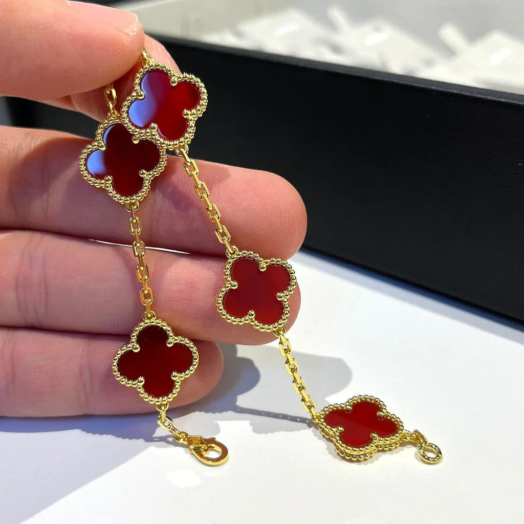[Aura ]Neue Kollektion CLOVER 5 MOTIF ROTER CORNELIAN-ARMBÄNDER