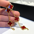 [Aura ]Neue Kollektion CLOVER 5 MOTIF ROTER CORNELIAN-ARMBÄNDER