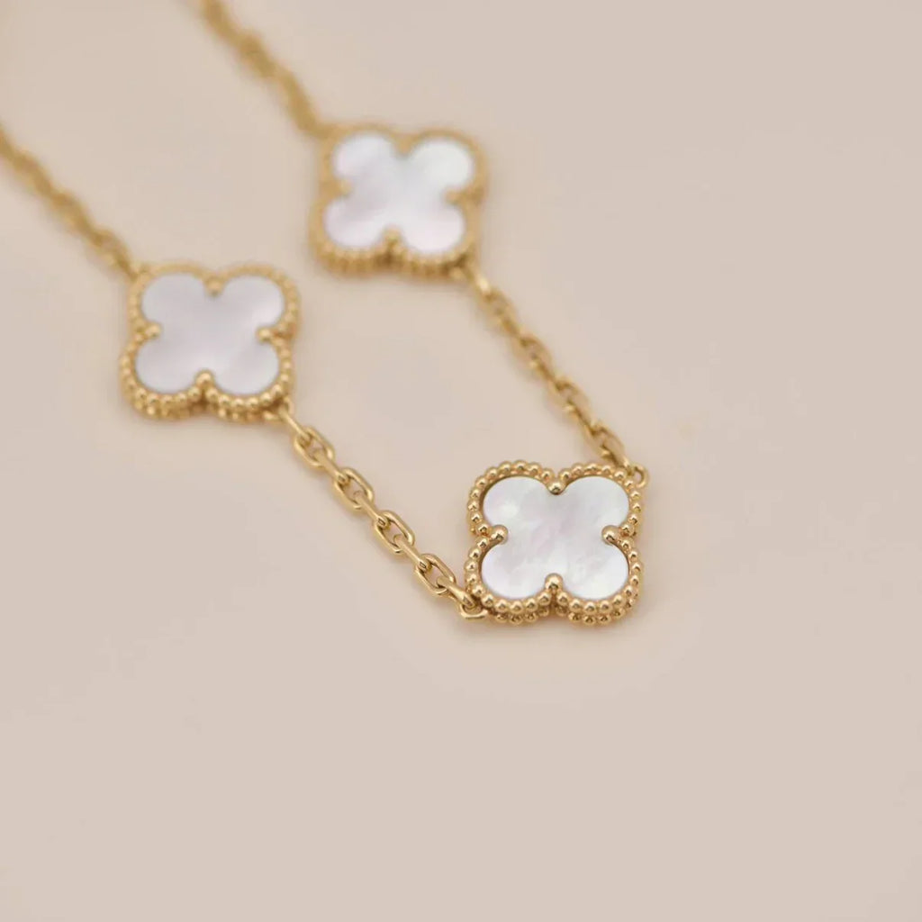 [Aura ]Neue CLOVER WHITE PEARL MOP 5 MOTIV ARMBAND-KOLLEKTION