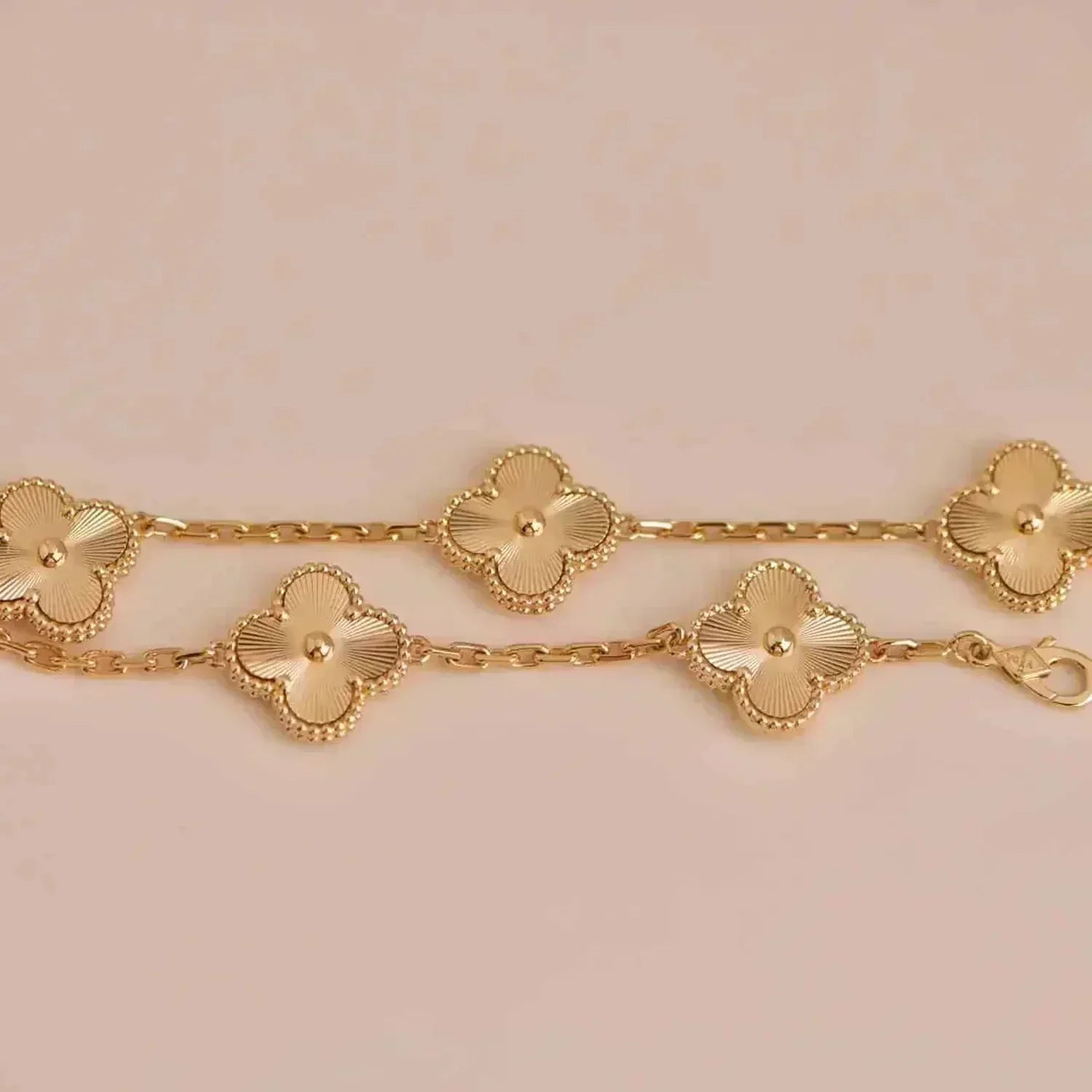 [Aura ]New  CLOVER 5 MOTIF LASER BRACELET COLLECTION