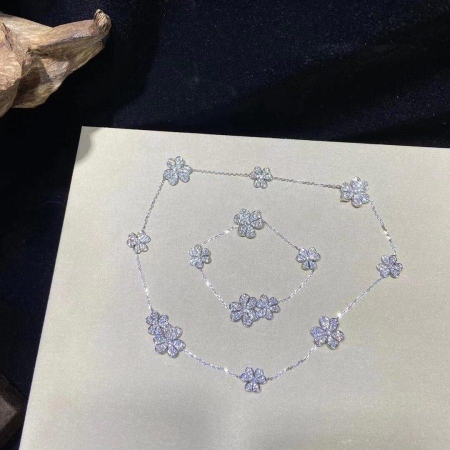 Aura FRIVOLE SILBERNES ARMBAND MIT 5 BLÜTEN